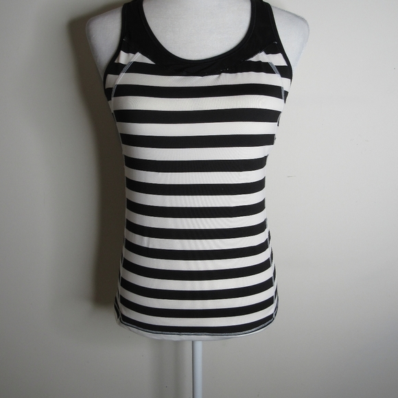 ATHLETA STRIPE CHASE Black & White Tank SZ M - Picture 3 of 9